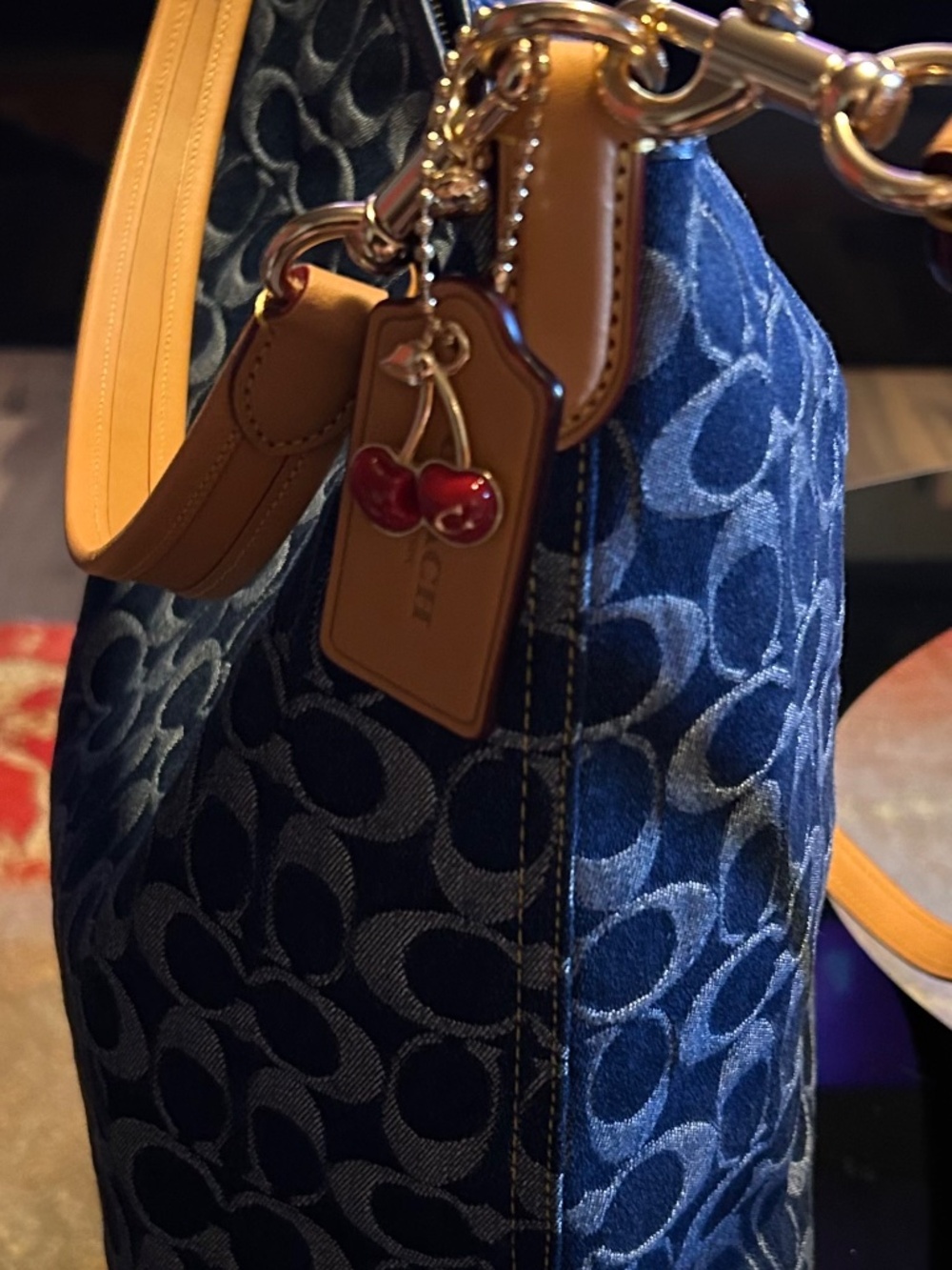 Laurel Large Shoulder Bag In Signature Denimk - Picture 8 of 15